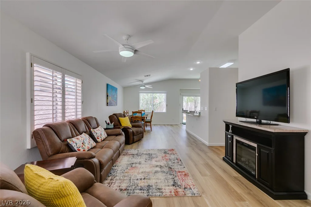 1274 Shimmering Glen, Henderson, NV 89014