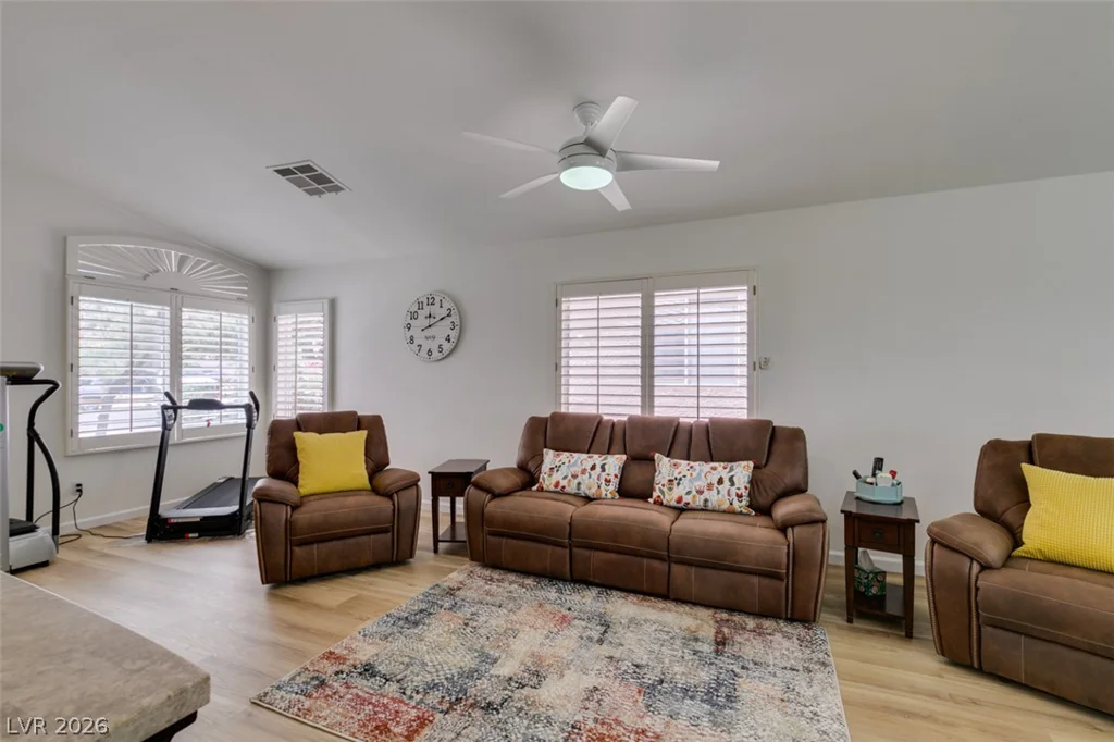 1274 Shimmering Glen, Henderson, NV 89014