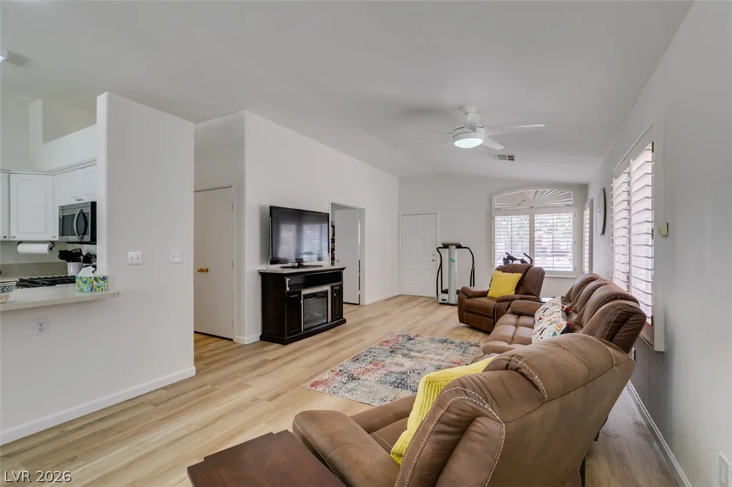 1274 Shimmering Glen, Henderson, NV 89014