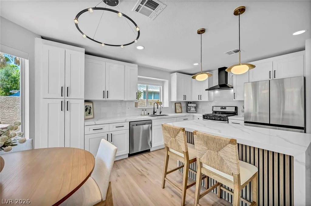 2153 Crestline Falls, Las Vegas, NV 89134