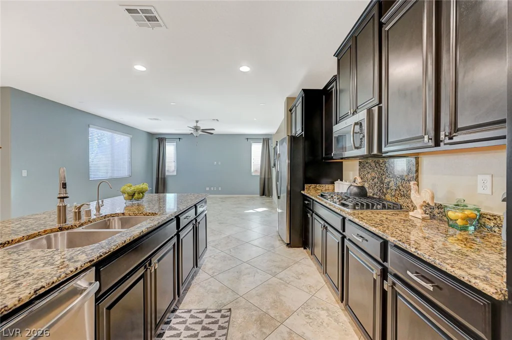 2894 Shining Sun, Henderson, NV 89052