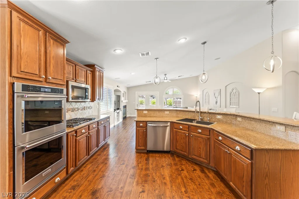 10748 Jubilee Mountain, Las Vegas, NV 89129