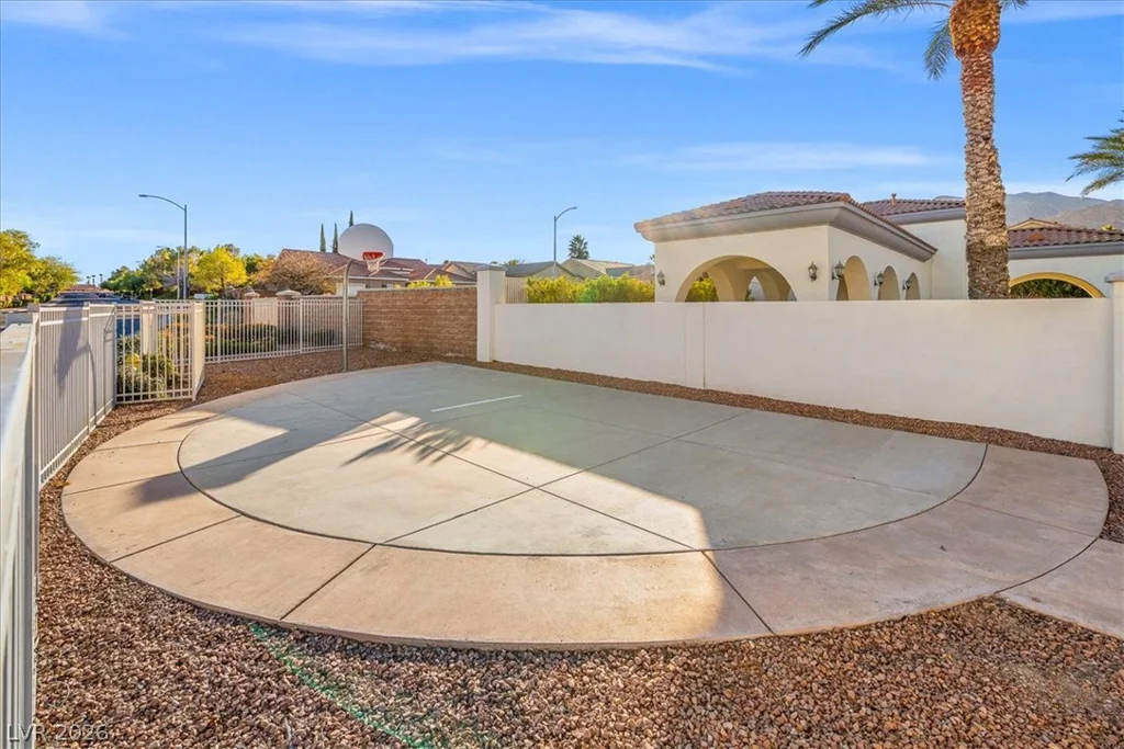 10212 Crystal Cloud, Las Vegas, NV 89129