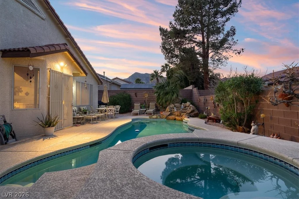 10212 Crystal Cloud, Las Vegas, NV 89129