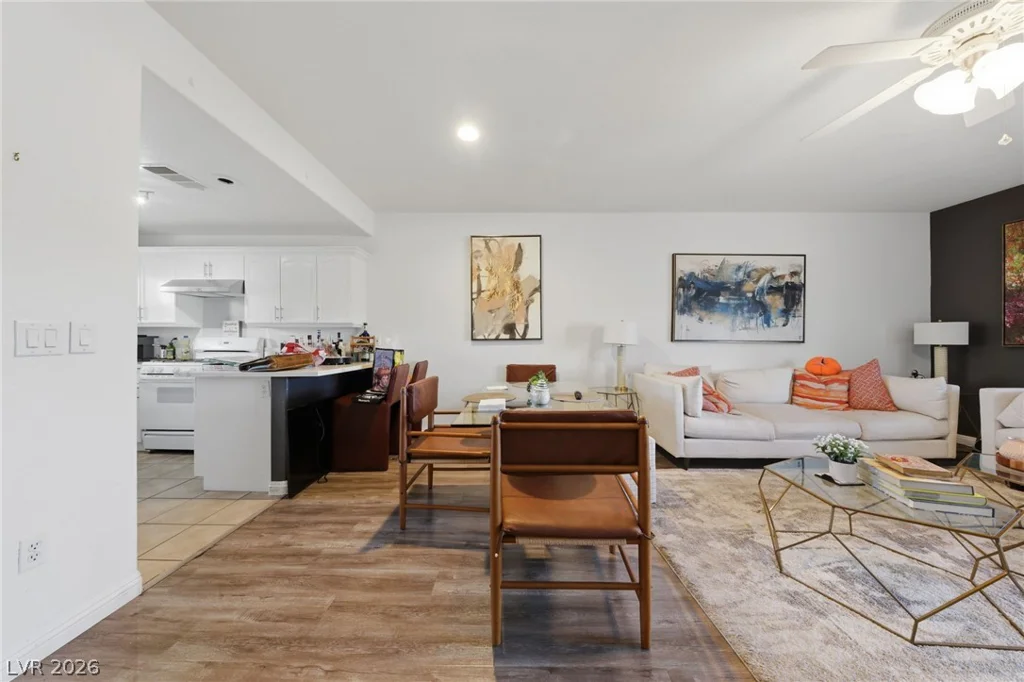 10553 Pine Glen, Las Vegas, NV 89144