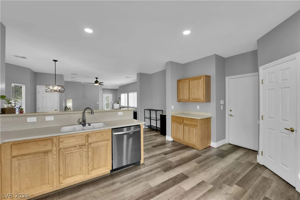 9466 Marshall Creek, Las Vegas, NV 89178