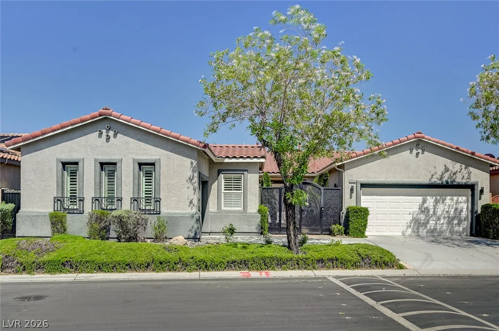 7922 Carson Creek, Las Vegas, NV 89113