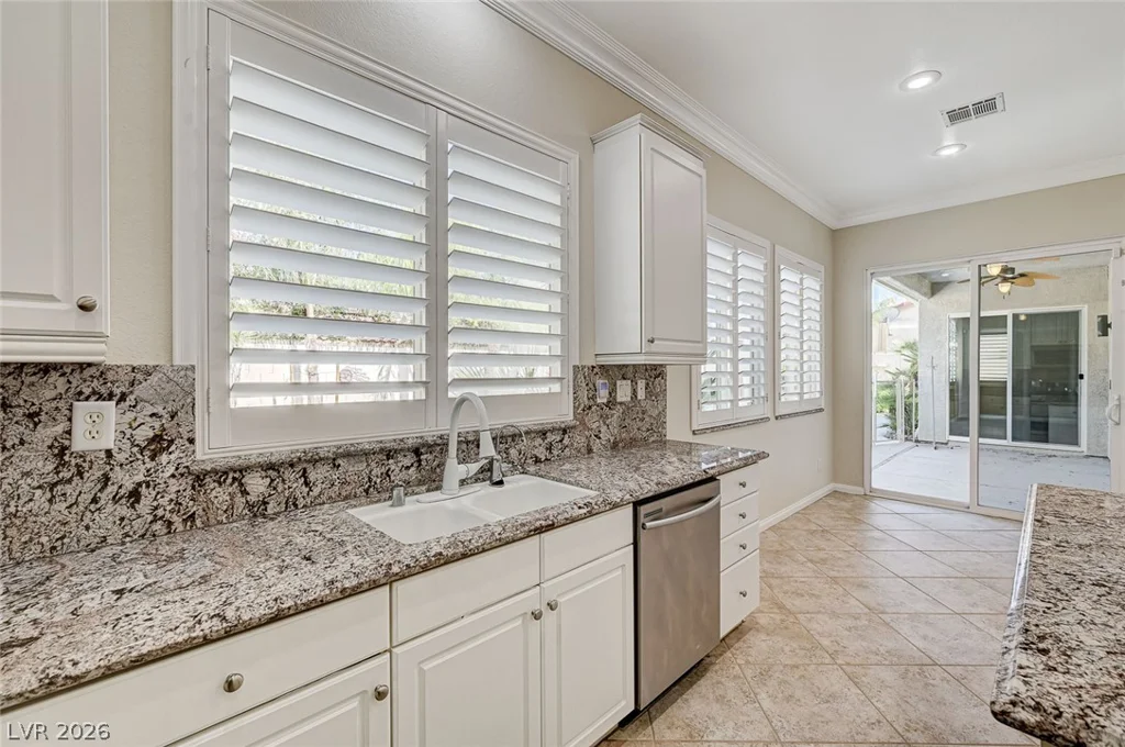 7922 Carson Creek, Las Vegas, NV 89113