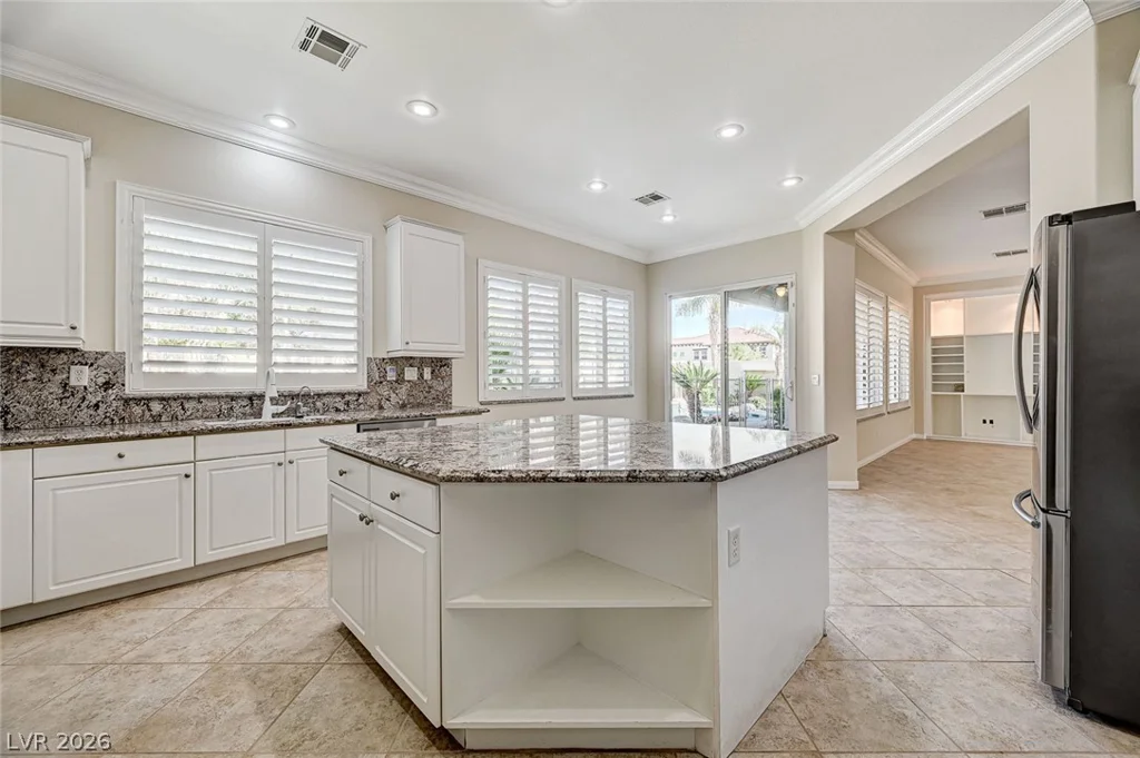 7922 Carson Creek, Las Vegas, NV 89113