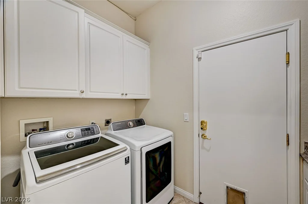 7922 Carson Creek, Las Vegas, NV 89113
