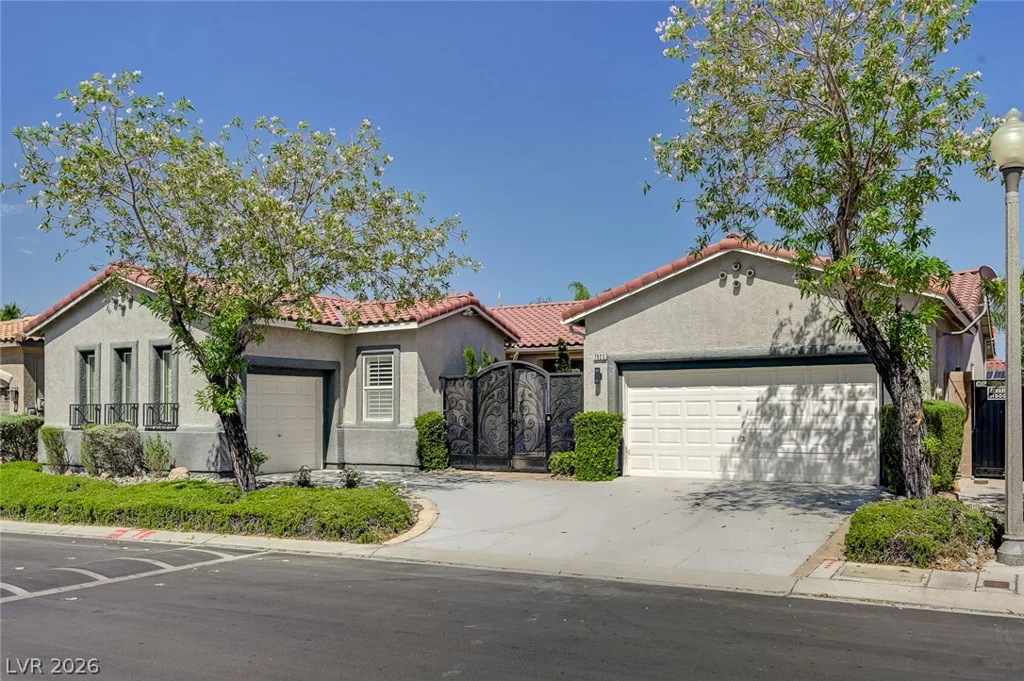 7922 Carson Creek, Las Vegas, NV 89113