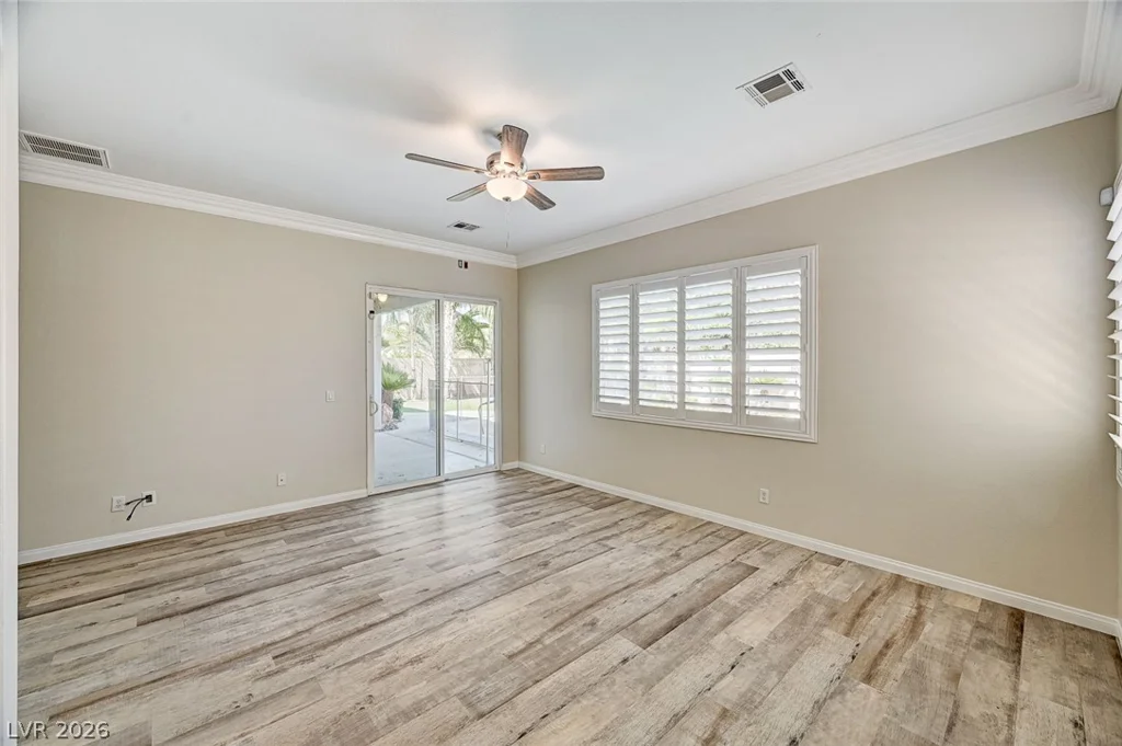 7922 Carson Creek, Las Vegas, NV 89113