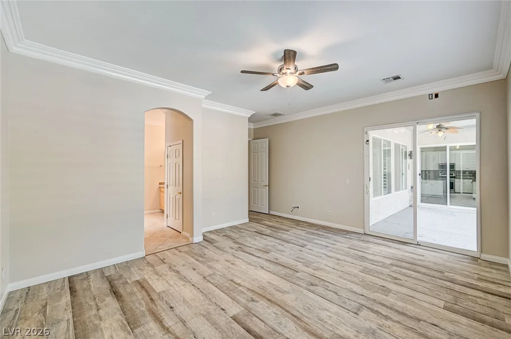 7922 Carson Creek, Las Vegas, NV 89113