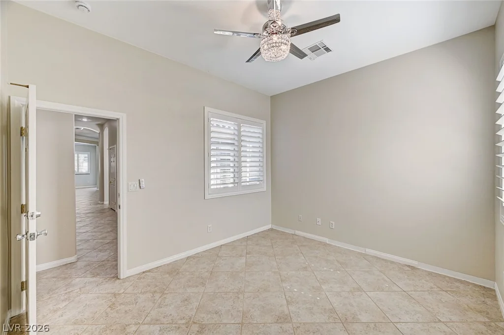 7922 Carson Creek, Las Vegas, NV 89113