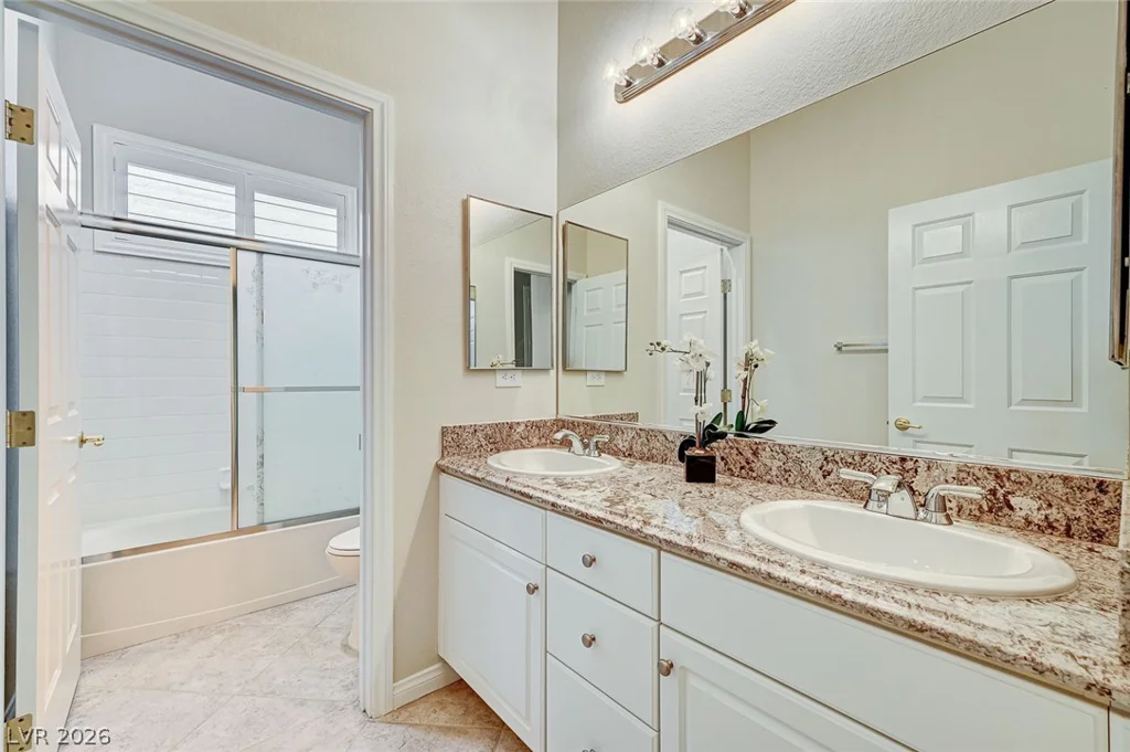7922 Carson Creek, Las Vegas, NV 89113