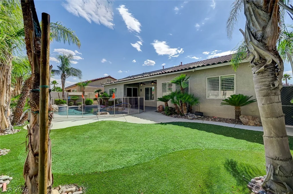7922 Carson Creek, Las Vegas, NV 89113