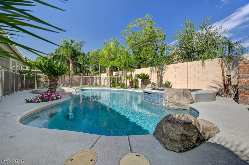 7922 Carson Creek, Las Vegas, NV 89113