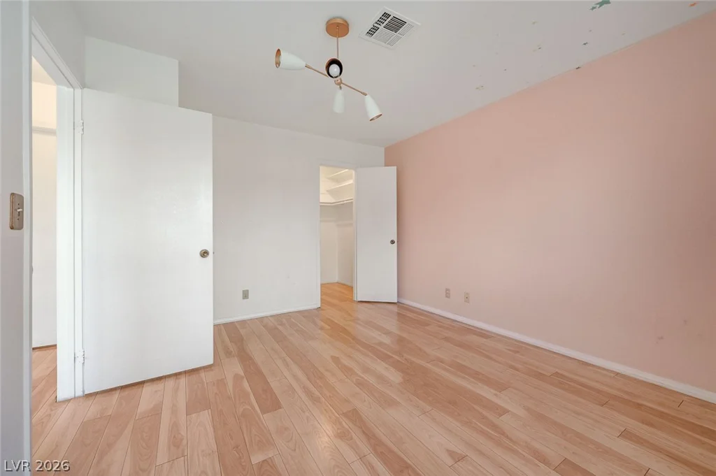 6635 Baywood, Las Vegas, NV 89103