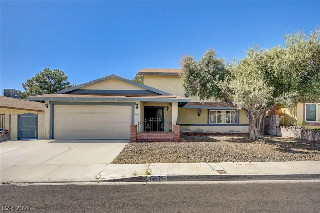 6635 Baywood, Las Vegas, NV 89103