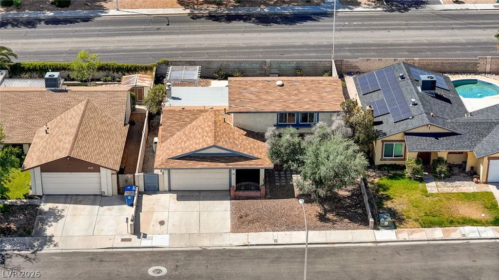 6635 Baywood, Las Vegas, NV 89103