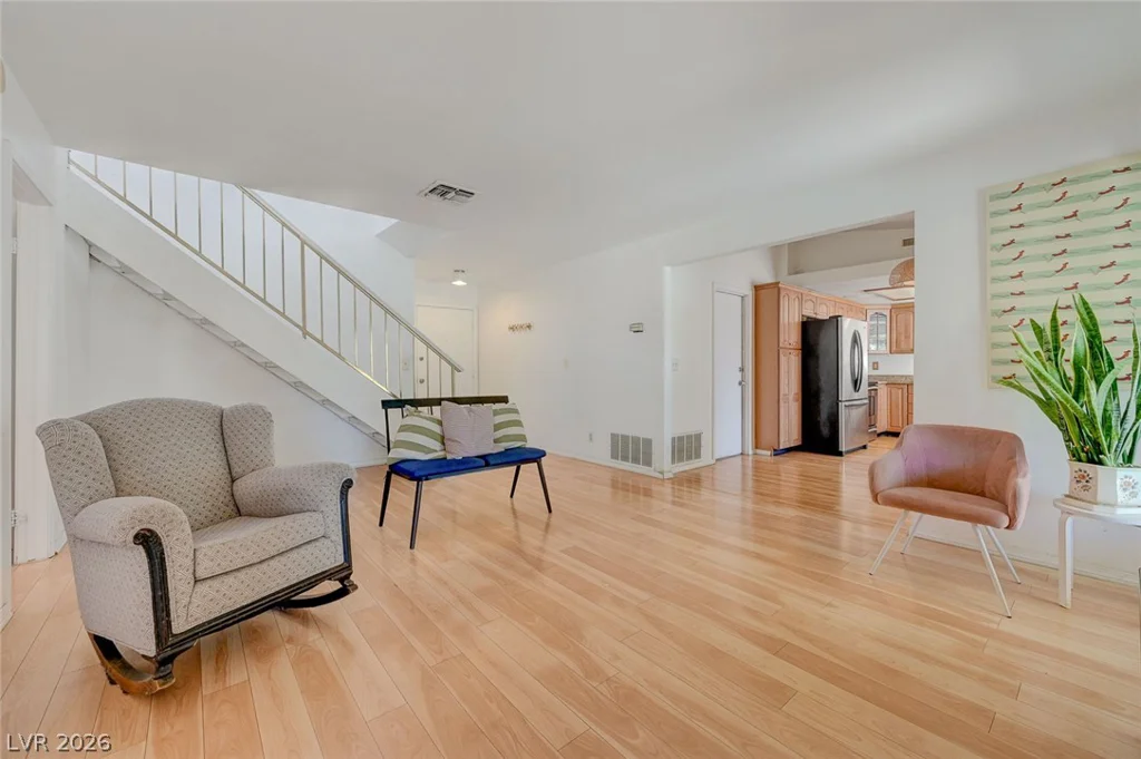 6635 Baywood, Las Vegas, NV 89103