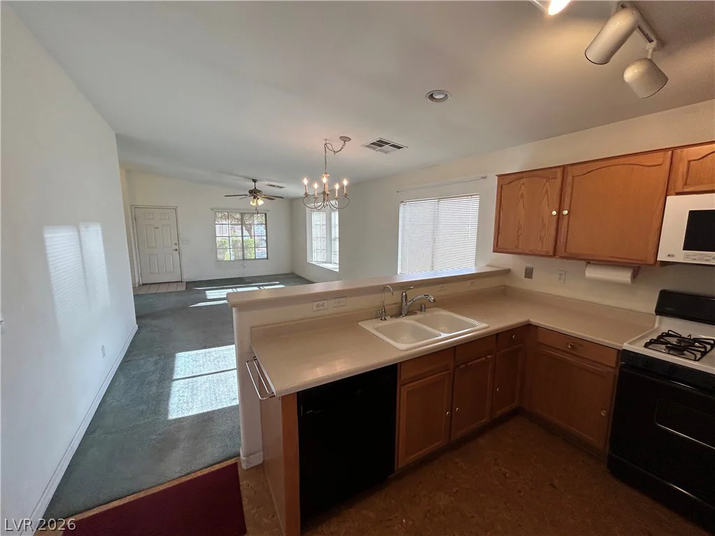 5002 Mascaro, Las Vegas, NV 89122