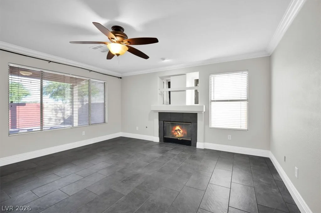 10453 Niagara Falls, Las Vegas, NV 89144