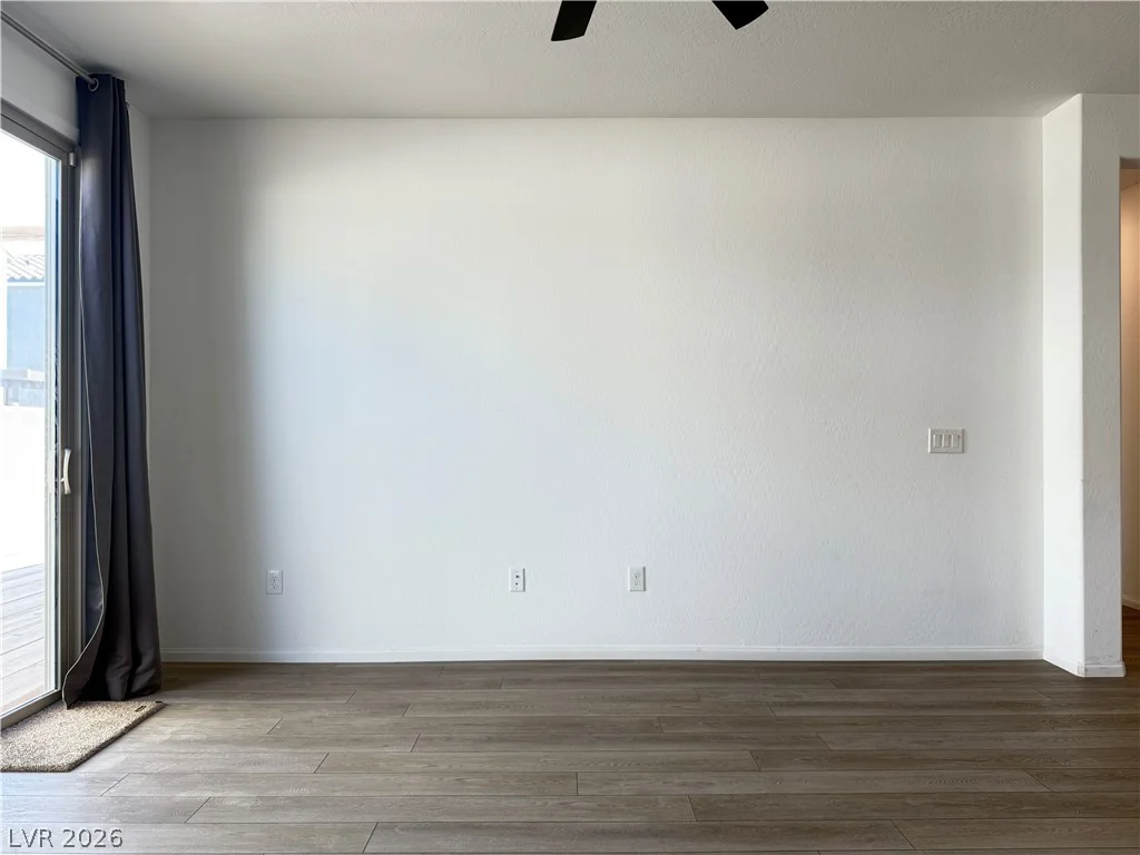 6842 Laguna Blanca, North Las Vegas, NV 89086