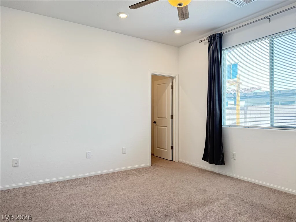 6842 Laguna Blanca, North Las Vegas, NV 89086