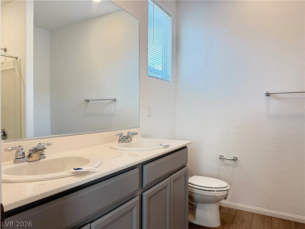 6842 Laguna Blanca, North Las Vegas, NV 89086