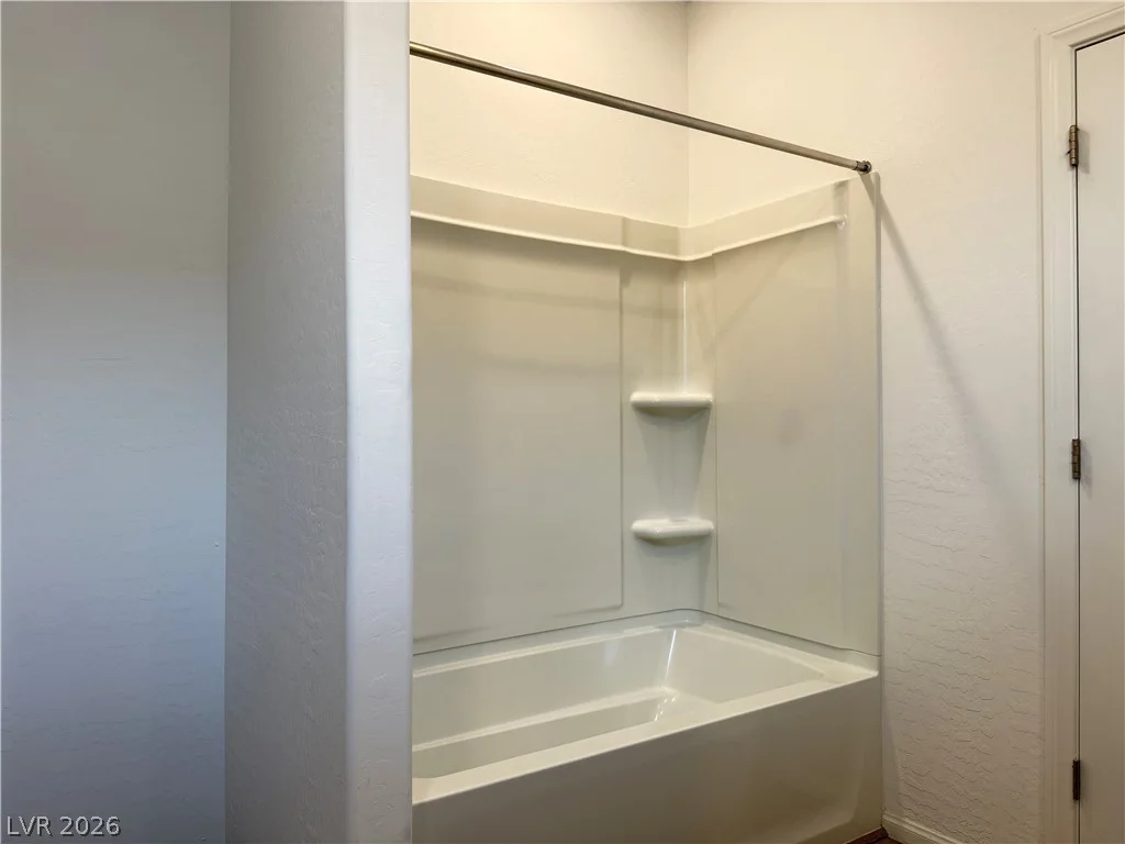 6842 Laguna Blanca, North Las Vegas, NV 89086