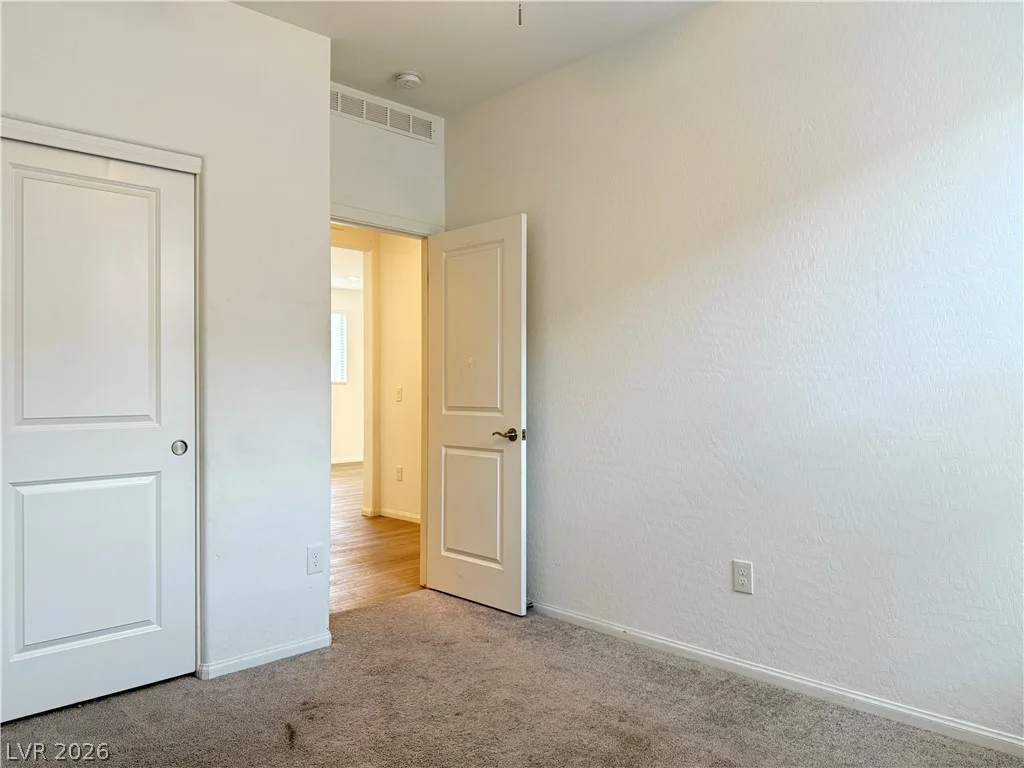 6842 Laguna Blanca, North Las Vegas, NV 89086