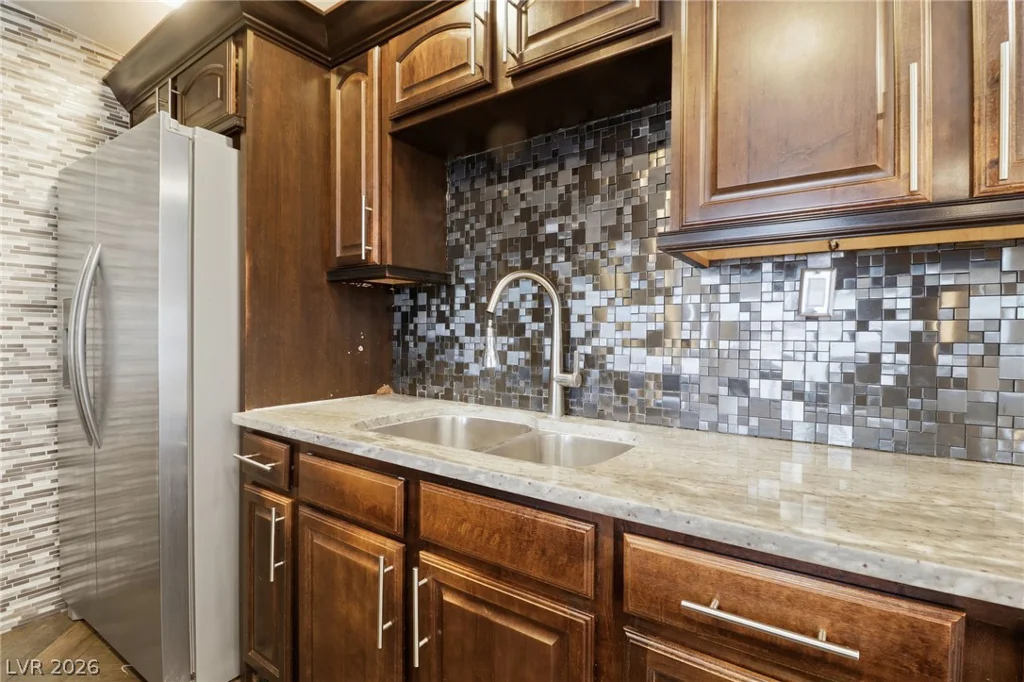 2843 Flower, North Las Vegas, NV 89030