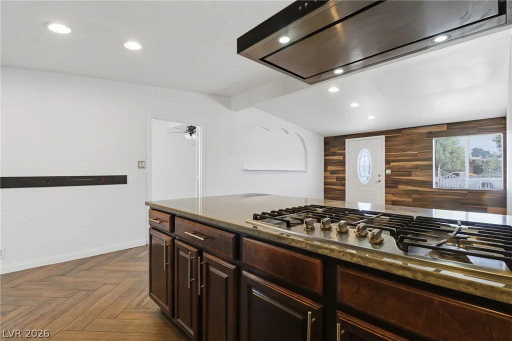 2843 Flower, North Las Vegas, NV 89030