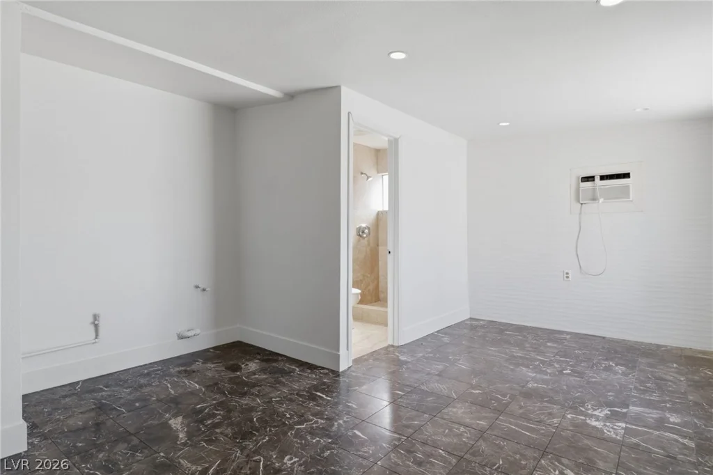 2843 Flower, North Las Vegas, NV 89030