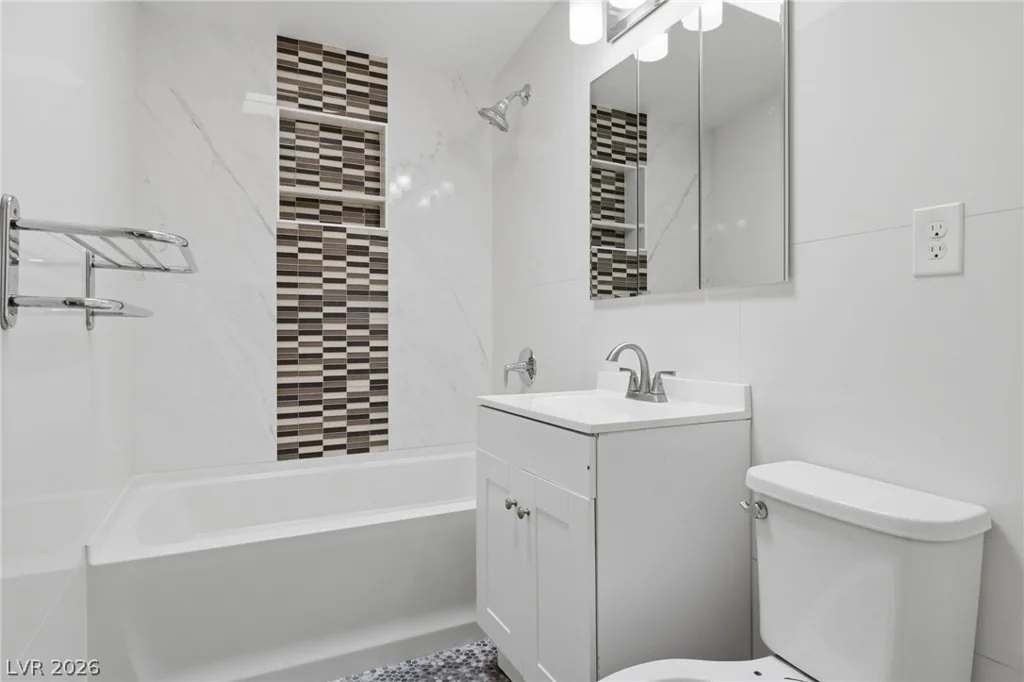 2843 Flower, North Las Vegas, NV 89030
