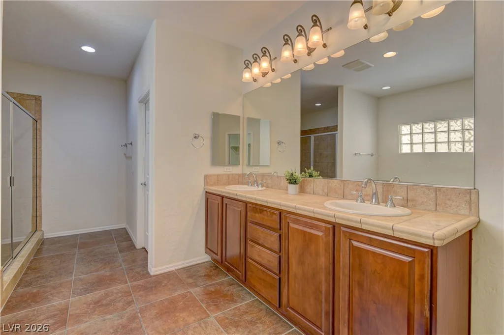 9209 Tudor Park, Las Vegas, NV 89145