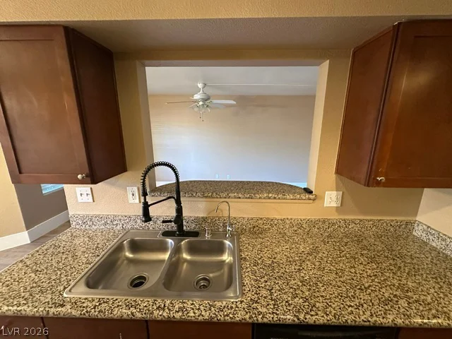 2750 Durango, Las Vegas, NV 89117