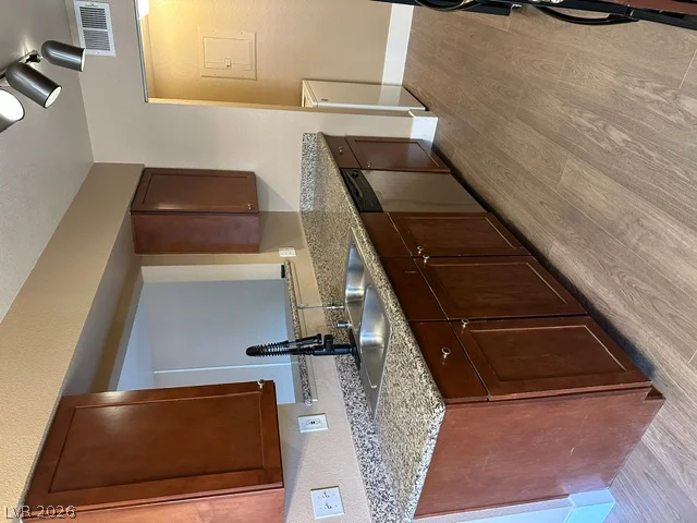 2750 Durango, Las Vegas, NV 89117