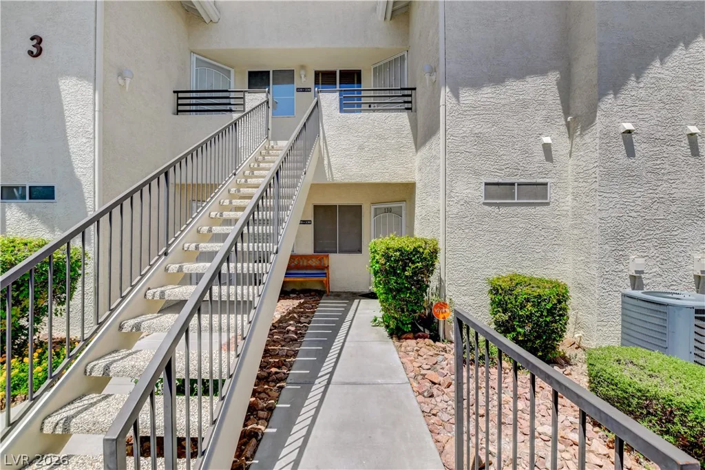 3320 Fort Apache, Las Vegas, NV 89117