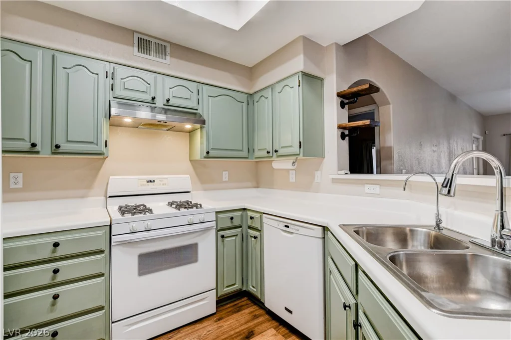 3320 Fort Apache, Las Vegas, NV 89117