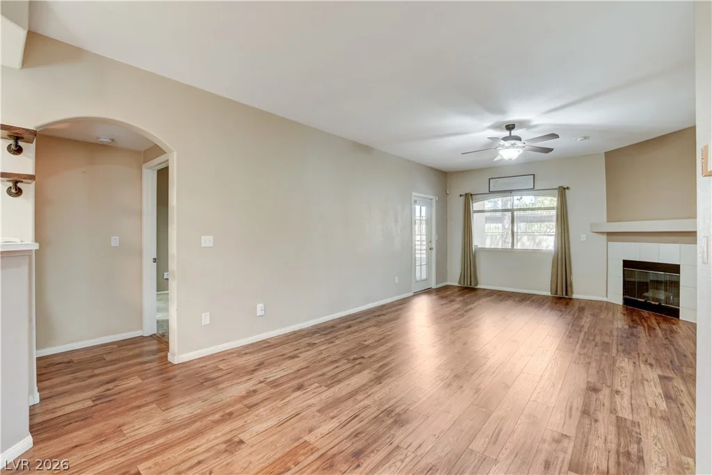 3320 Fort Apache, Las Vegas, NV 89117