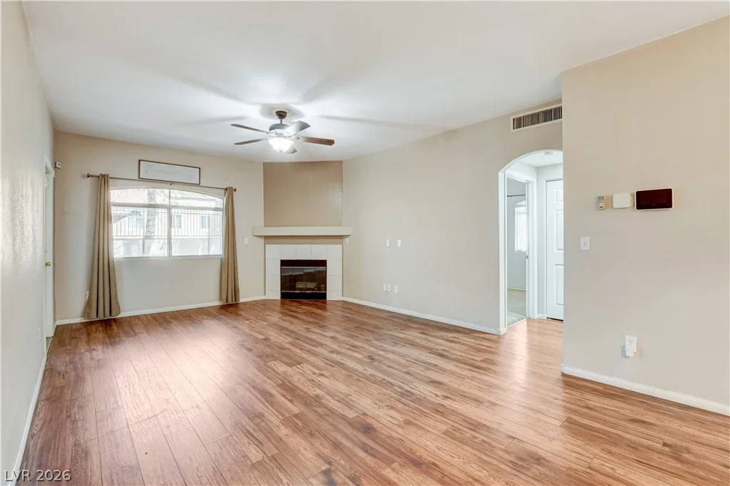 3320 Fort Apache, Las Vegas, NV 89117