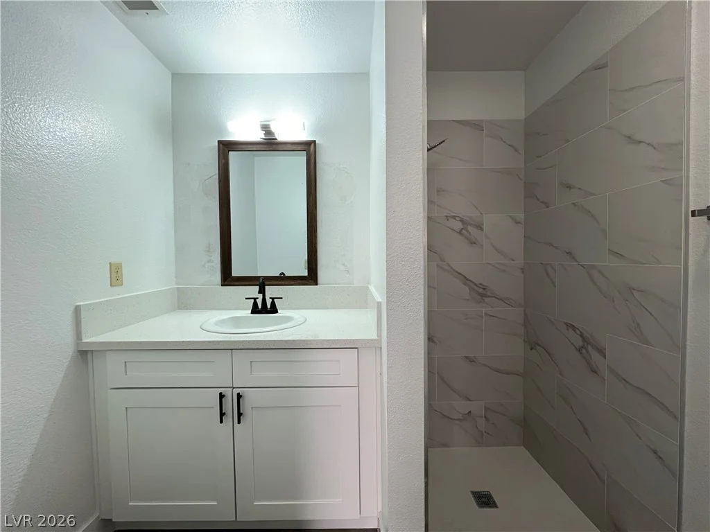 5080 Indian River, Las Vegas, NV 89103