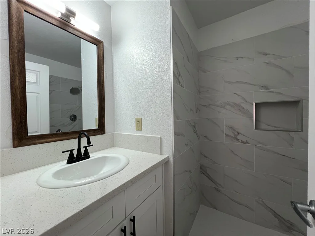 5080 Indian River, Las Vegas, NV 89103