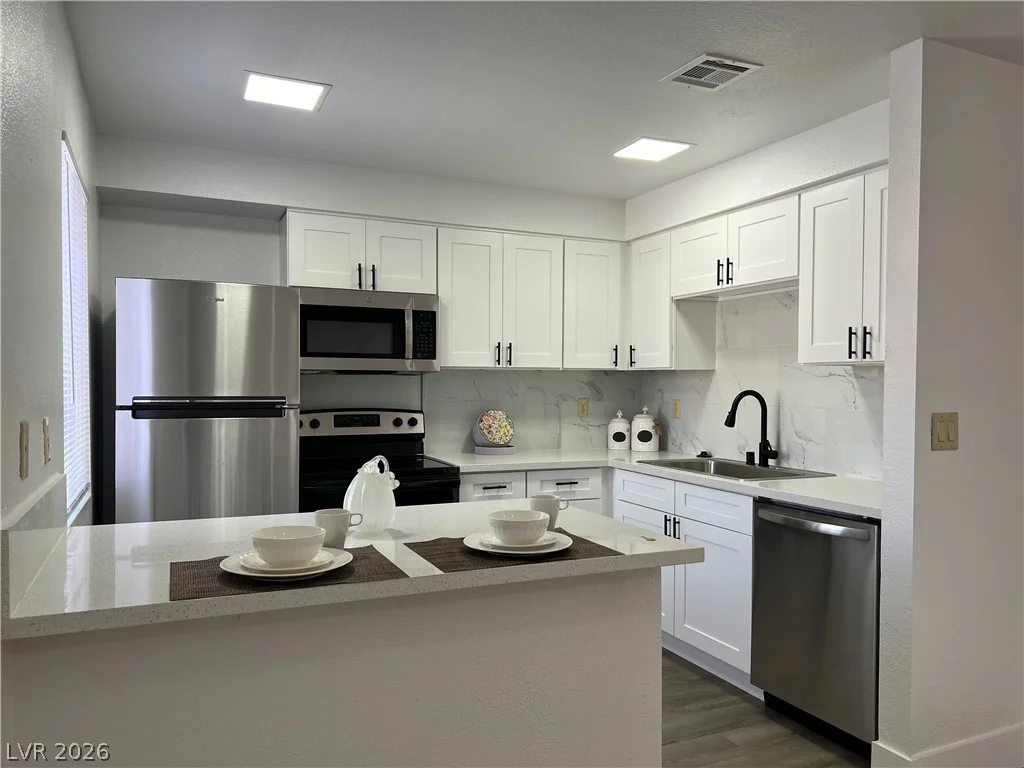 5080 Indian River, Las Vegas, NV 89103