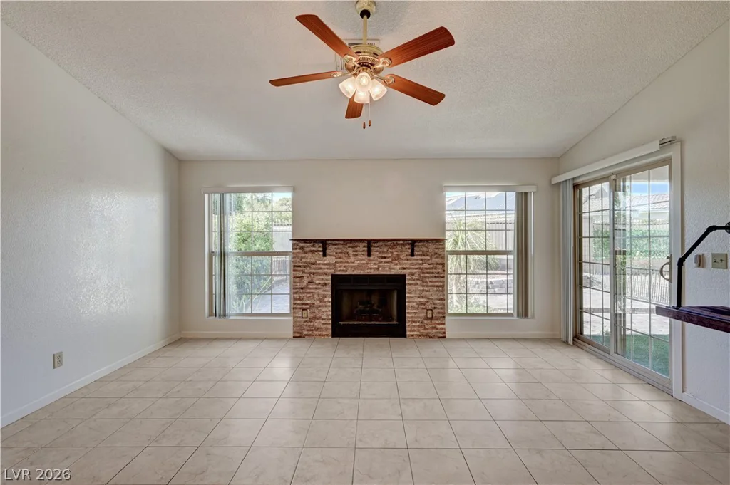 5736 Colwood, Las Vegas, NV 89130