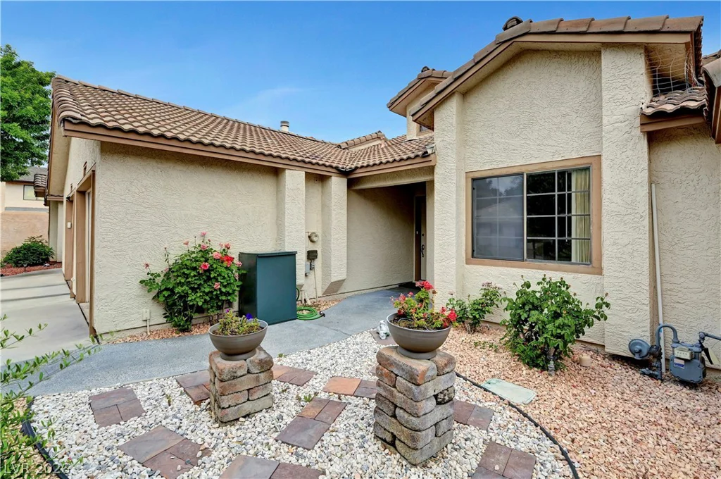 5736 Colwood, Las Vegas, NV 89130