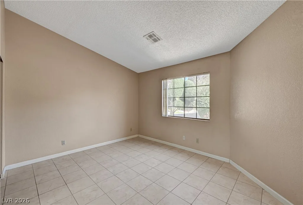 5736 Colwood, Las Vegas, NV 89130