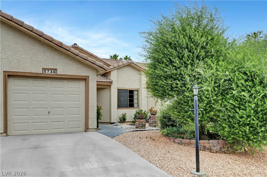 5736 Colwood, Las Vegas, NV 89130